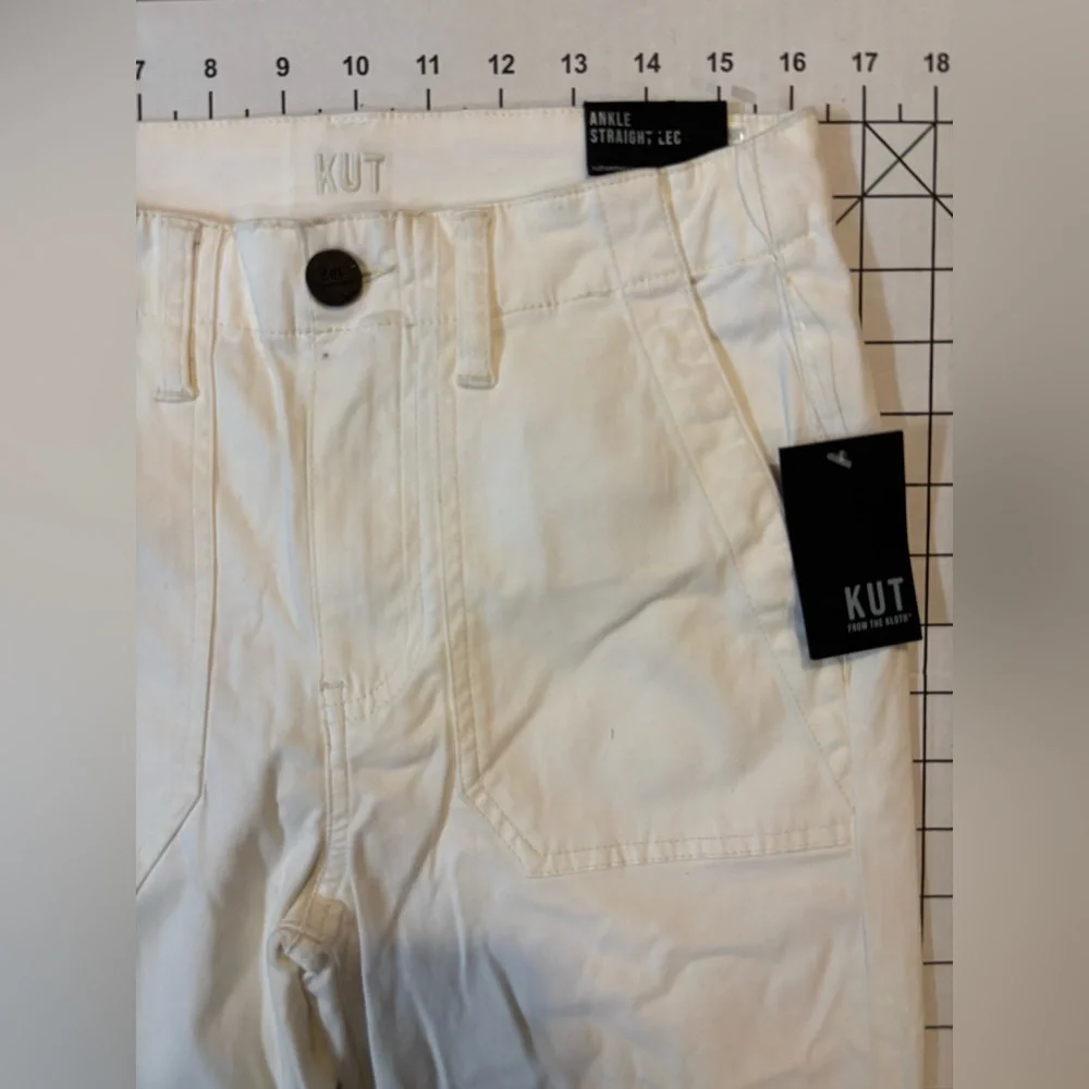 NWT Kut‎ From The Kloth Women’s Size 0 Off-White Ankle Straight Leg Pants